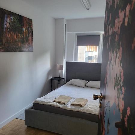 ורשה Studio Zelazna Rooms Near Old Town מראה חיצוני תמונה