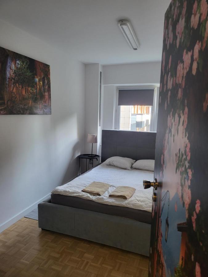 ורשה Studio Zelazna Rooms Near Old Town מראה חיצוני תמונה
